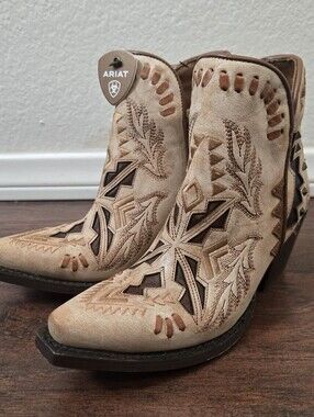 Ariat Women's Crema Mesa Western Boot